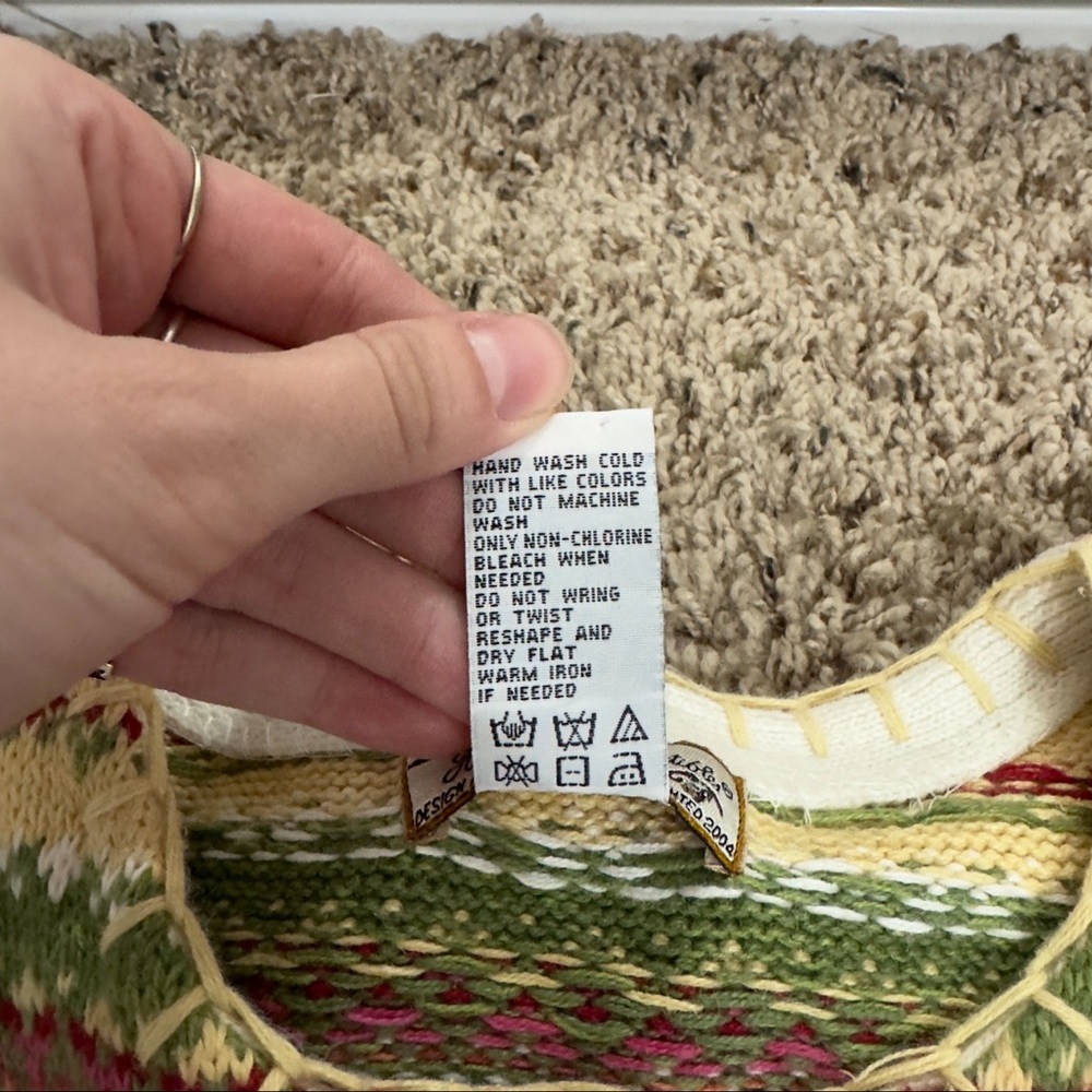 Adorable Vintage Button Down Sweater - Picture 8 of 9